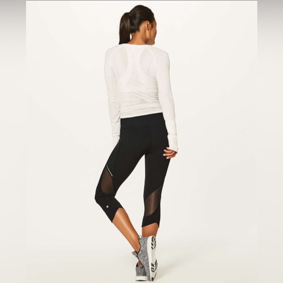 Lululemon Home Stretch Crop 19" Black size 10 - Picture 3 of 11